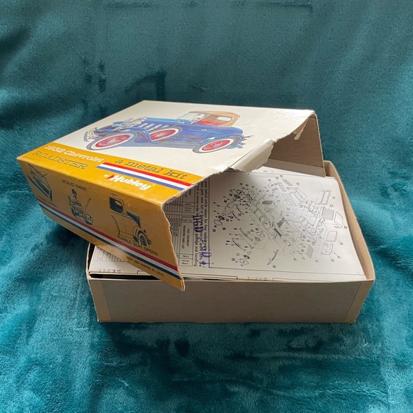 Rare Vintage Hubley 32 Chevy Roadster Metal Model Kit in Original Box - Picture 7 of 7